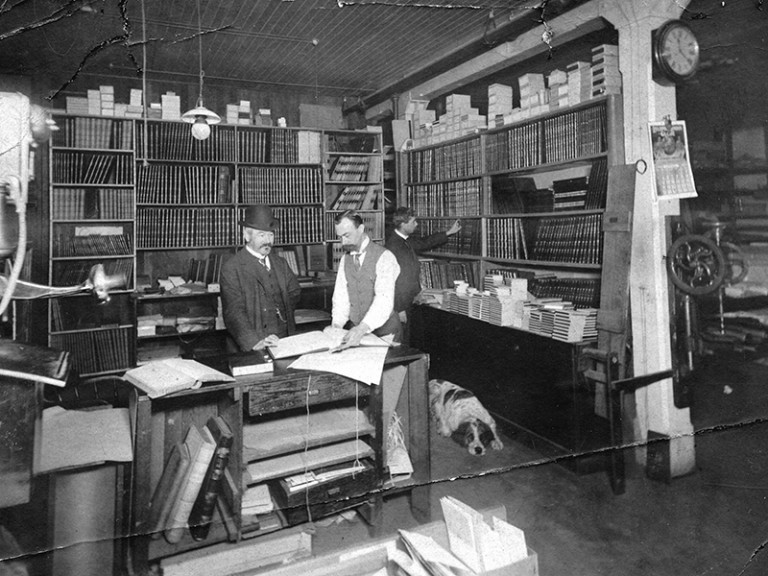 Mission & History - ROEDDE HOUSE MUSEUM vancouver bookbinding company office at 414 hastings street 1902 vanarchives 600x800 768x576 1