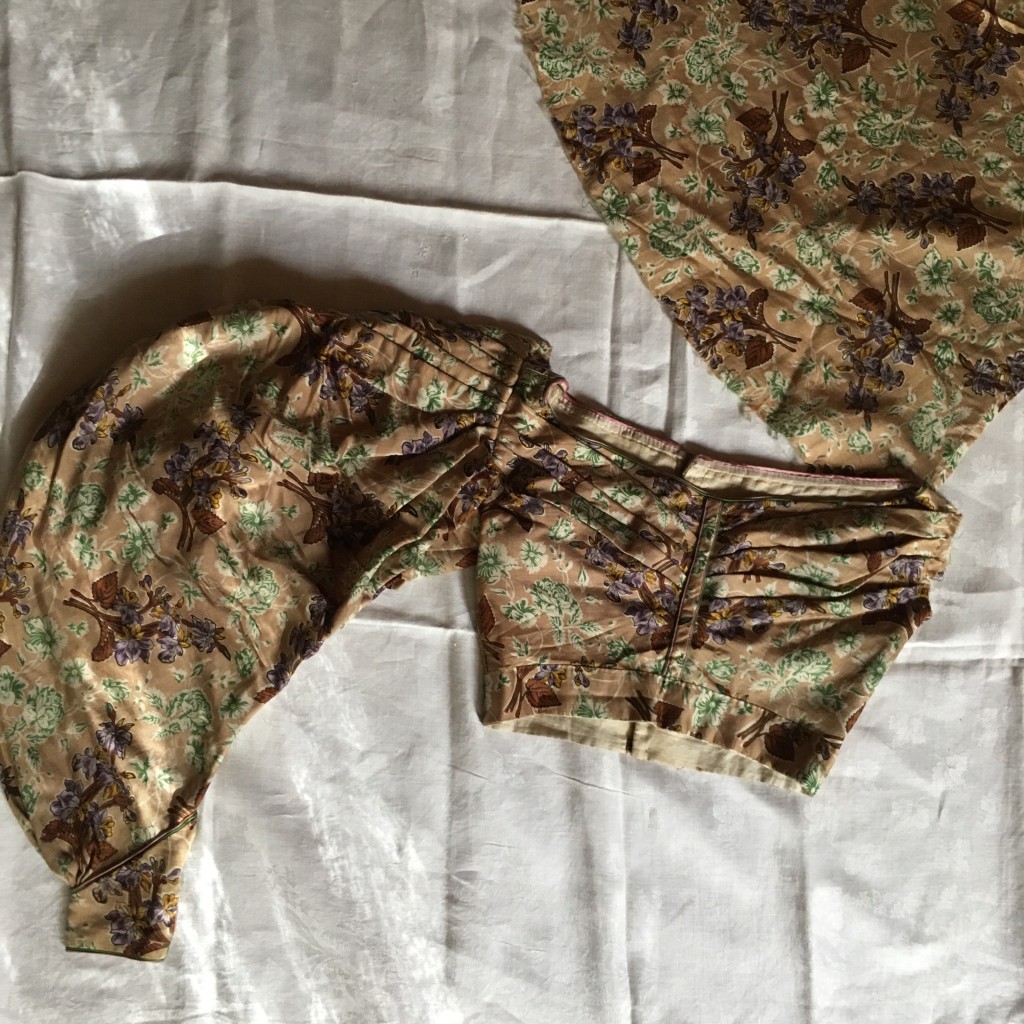 Curious Collectors - ROEDDE HOUSE MUSEUM Maryna dress sleeves