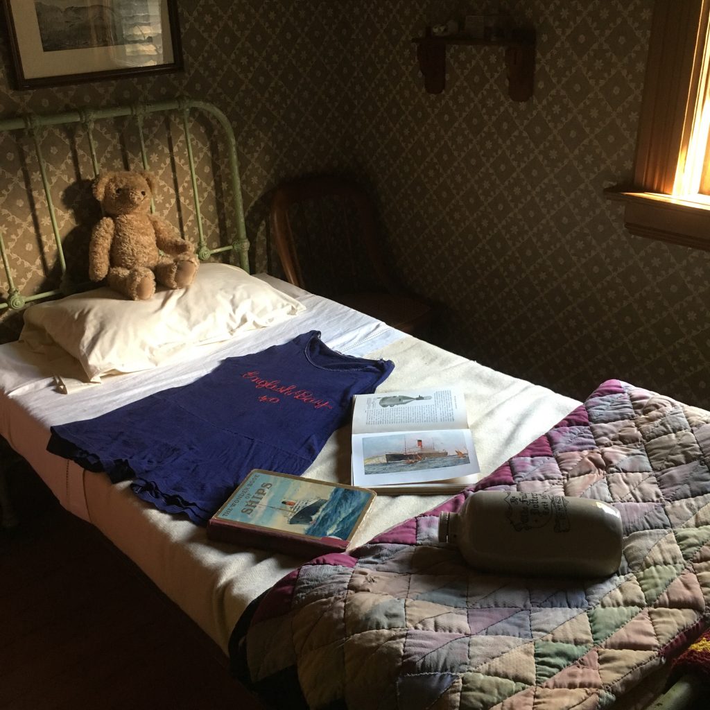 Boy's Bedroom Tour - ROEDDE HOUSE MUSEUM boys room bed